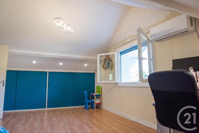 Maison à vendre - 5 pièces - 169,50 m2 - Sathonay Camp - 69 - RHONE-ALPES