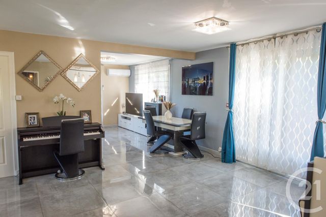 Maison à vendre - 5 pièces - 169,50 m2 - Sathonay Camp - 69 - RHONE-ALPES