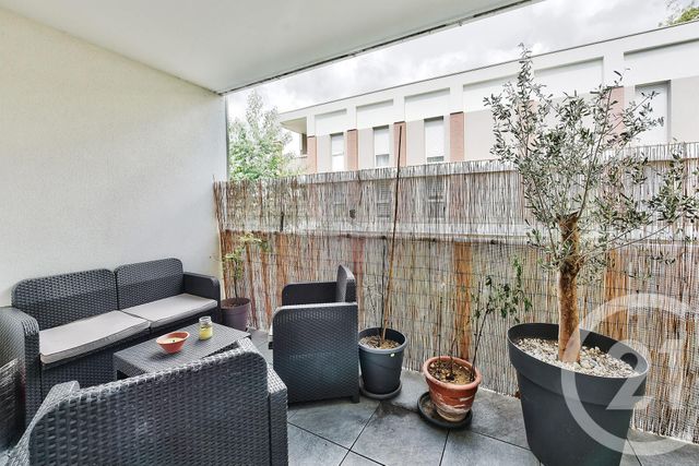 Appartement F3 à vendre SATHONAY CAMP