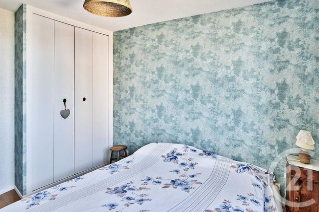 Appartement T2 à vendre - 2 pièces - 46,49 m2 - Sathonay Camp - 69 - RHONE-ALPES