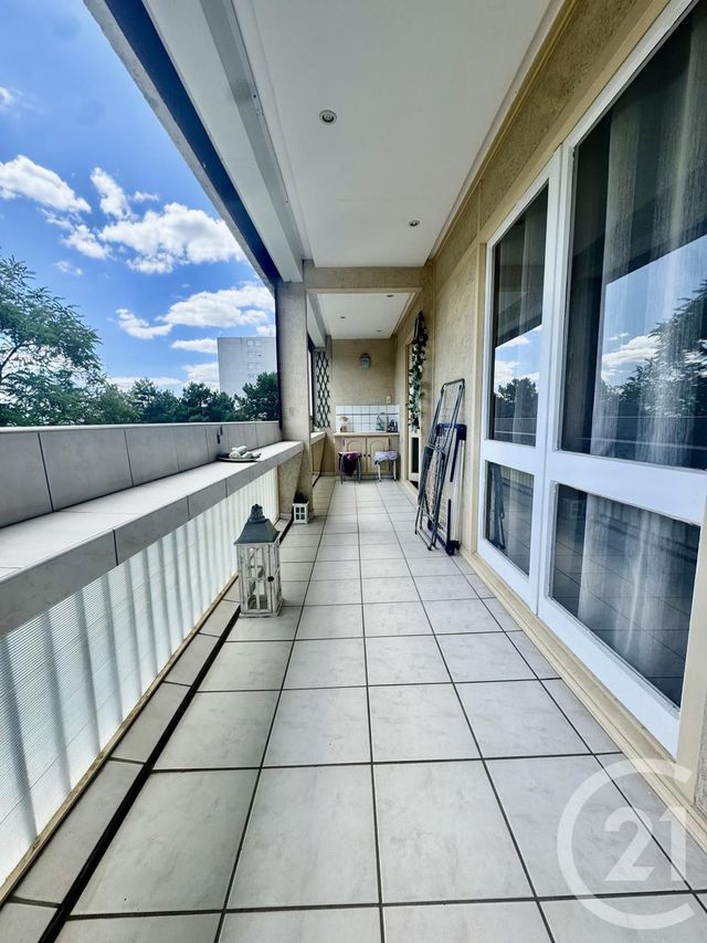 Appartement T5 &agrave; vendre - 5 pi&egrave;ces - 107,14 m2 - Rillieux La Pape - 69 - RHONE-ALPES