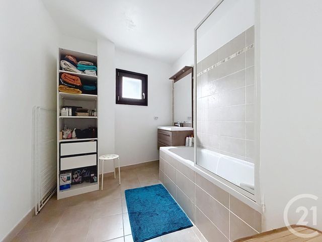 Appartement T3 &agrave; vendre - 3 pi&egrave;ces - 63 m2 - Sathonay Camp - 69 - RHONE-ALPES