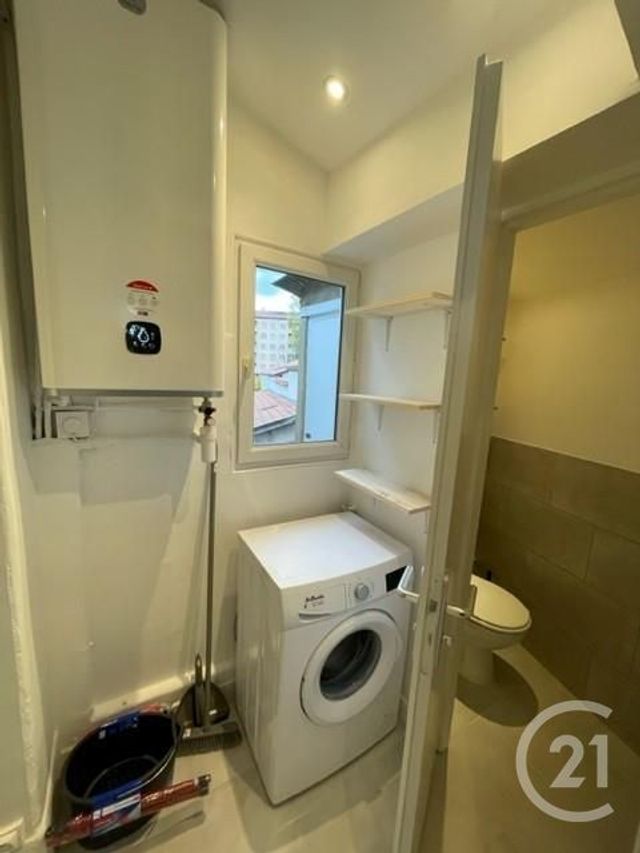 Appartement F2 &agrave; louer - 2 pi&egrave;ces - 33,15 m2 - Sathonay Camp - 69 - RHONE-ALPES