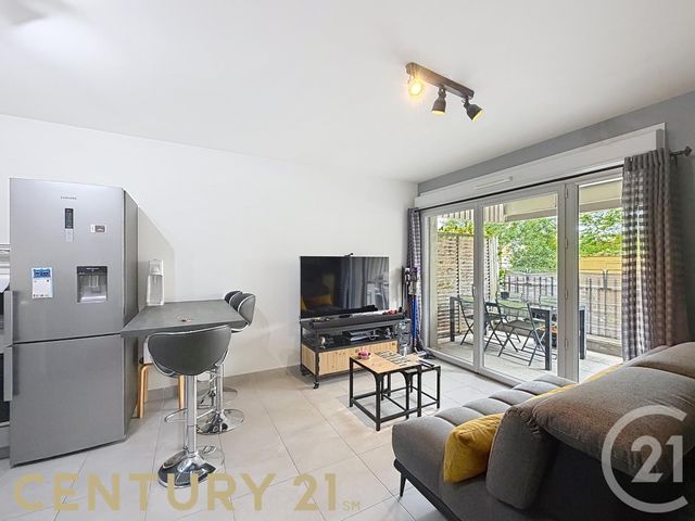Appartement T2 &agrave; vendre - 2 pi&egrave;ces - 42,75 m2 - Sathonay Camp - 69 - RHONE-ALPES