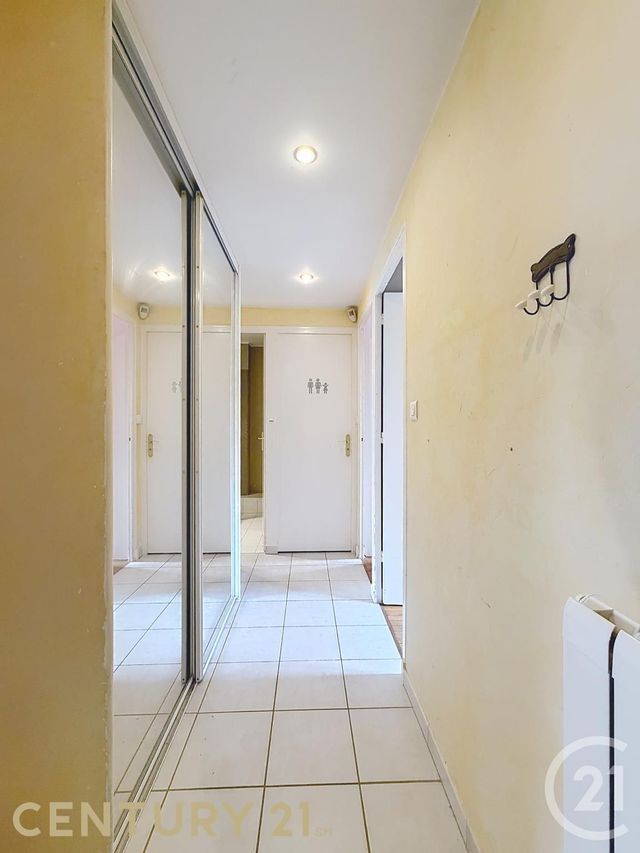 Appartement T3 &agrave; vendre - 3 pi&egrave;ces - 55,80 m2 - Caluire Et Cuire - 69 - RHONE-ALPES