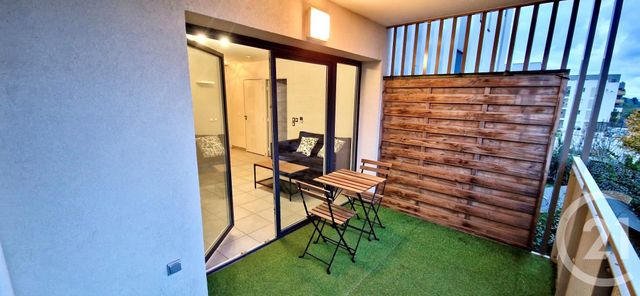 Appartement F2 &agrave; louer - 2 pi&egrave;ces - 43 m2 - Sathonay Camp - 69 - RHONE-ALPES