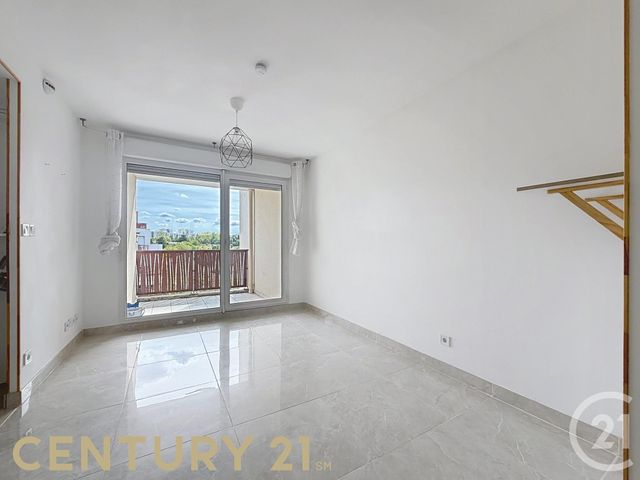 Appartement T2 &agrave; louer - 2 pi&egrave;ces - 45,12 m2 - St Priest - 69 - RHONE-ALPES