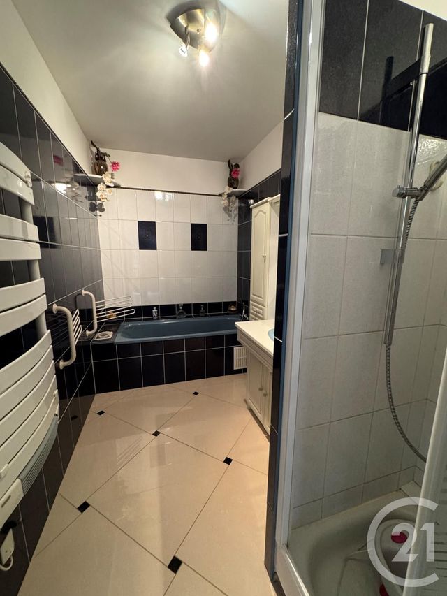 Maison à vendre - 6 pièces - 181,35 m2 - Reau - 77 - ILE-DE-FRANCE