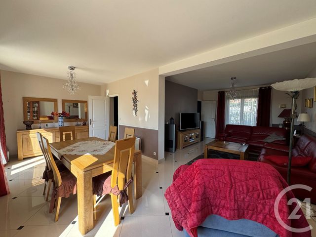 Maison à vendre - 6 pièces - 181,35 m2 - Reau - 77 - ILE-DE-FRANCE