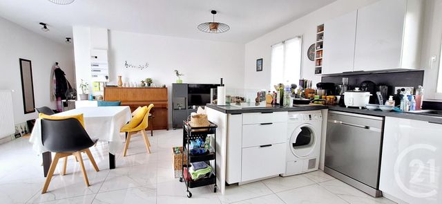 Appartement Duplex &agrave; vendre - 3 pi&egrave;ces - 65,85 m2 - Arpajon - 91 - ILE-DE-FRANCE
