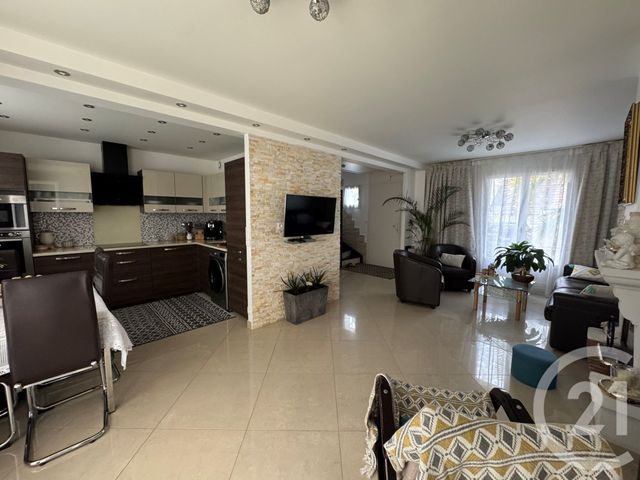 Maison à vendre - 5 pièces - 77,46 m2 - Evry - 91 - ILE-DE-FRANCE