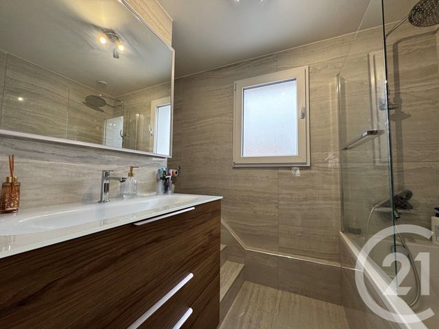 Maison à vendre - 5 pièces - 77,46 m2 - Evry - 91 - ILE-DE-FRANCE