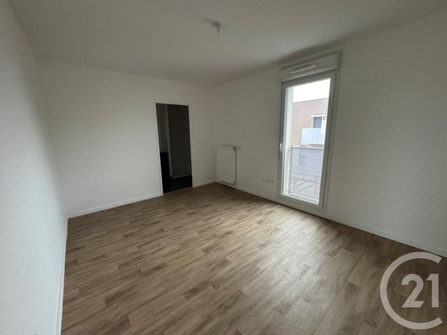 Appartement F4 &agrave; louer - 4 pi&egrave;ces - 80 m2 - Bruyeres Le Chatel - 91 - ILE-DE-FRANCE