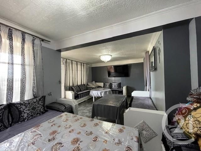 Appartement F5 à vendre - 5 pièces - 76,89 m2 - La Seyne Sur Mer - 83 - PROVENCE-ALPES-COTE-D-AZUR