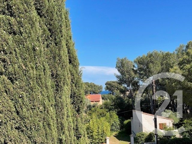 Appartement F1 à vendre - 1 pièce - 34 m2 - La Seyne Sur Mer - 83 - PROVENCE-ALPES-COTE-D-AZUR