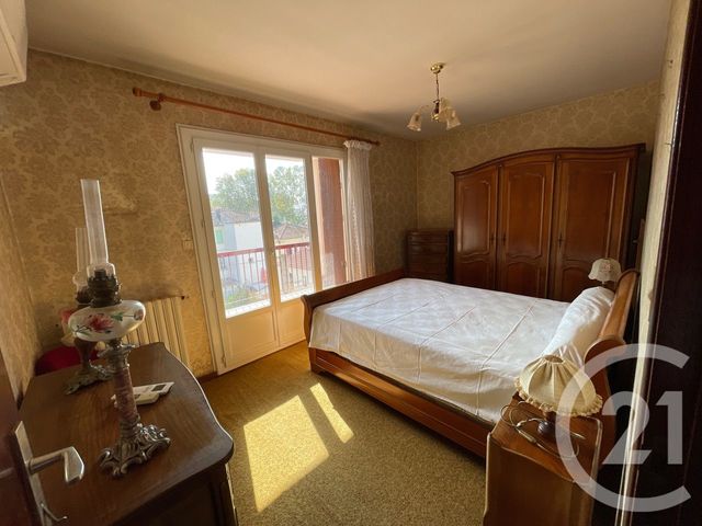 Appartement F3 à vendre - 3 pièces - 73,32 m2 - La Seyne Sur Mer - 83 - PROVENCE-ALPES-COTE-D-AZUR