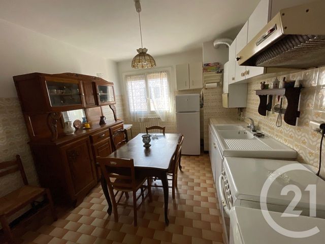 Appartement F3 à vendre - 3 pièces - 73,32 m2 - La Seyne Sur Mer - 83 - PROVENCE-ALPES-COTE-D-AZUR
