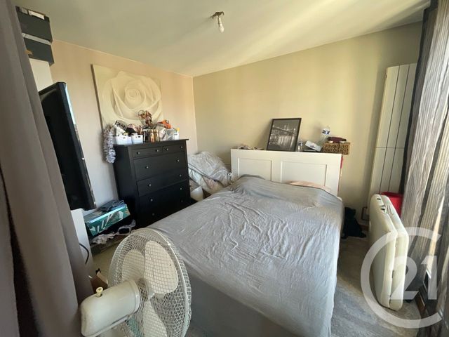 Appartement T4 à vendre - 4 pièces - 83,64 m2 - La Seyne Sur Mer - 83 - PROVENCE-ALPES-COTE-D-AZUR