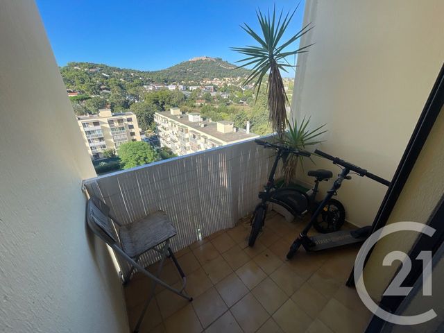 Appartement T4 à vendre - 4 pièces - 83,64 m2 - La Seyne Sur Mer - 83 - PROVENCE-ALPES-COTE-D-AZUR