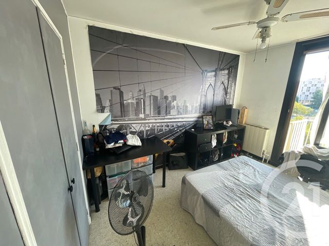 Appartement T4 à vendre - 4 pièces - 83,64 m2 - La Seyne Sur Mer - 83 - PROVENCE-ALPES-COTE-D-AZUR