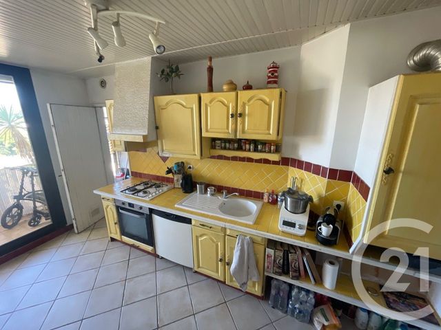 Appartement T4 à vendre - 4 pièces - 83,64 m2 - La Seyne Sur Mer - 83 - PROVENCE-ALPES-COTE-D-AZUR