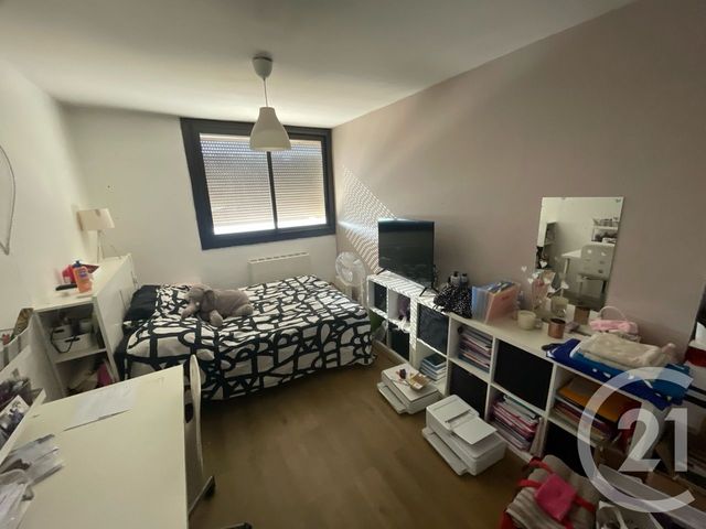 Appartement T4 à vendre - 4 pièces - 83,64 m2 - La Seyne Sur Mer - 83 - PROVENCE-ALPES-COTE-D-AZUR