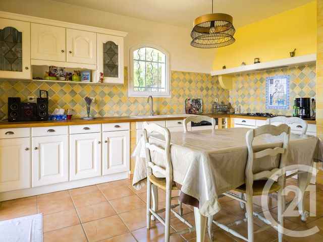 Maison à vendre - 10 pièces - 221,26 m2 - Ollioules - 83 - PROVENCE-ALPES-COTE-D-AZUR