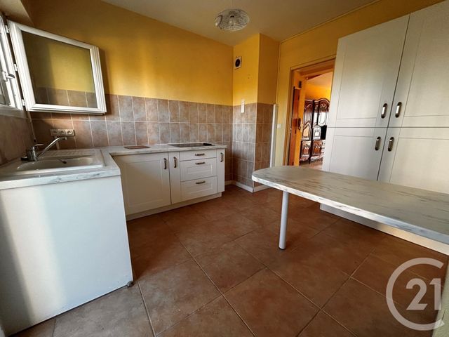 Appartement T2 à vendre - 2 pièces - 58,52 m2 - La Seyne Sur Mer - 83 - PROVENCE-ALPES-COTE-D-AZUR