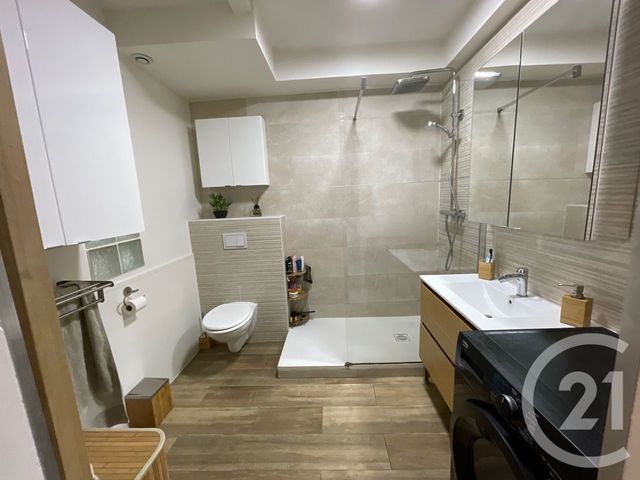 Appartement F3 à vendre - 3 pièces - 64,10 m2 - La Seyne Sur Mer - 83 - PROVENCE-ALPES-COTE-D-AZUR