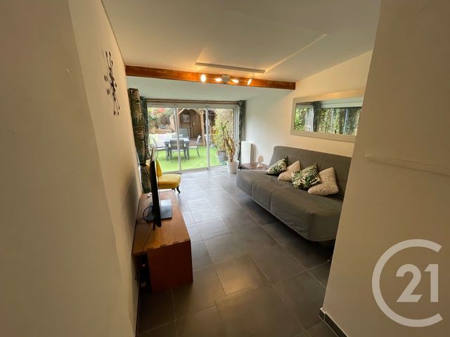 Appartement F3 à vendre - 3 pièces - 64,10 m2 - La Seyne Sur Mer - 83 - PROVENCE-ALPES-COTE-D-AZUR