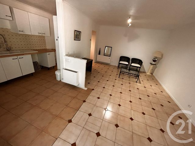 Appartement F5 à vendre - 5 pièces - 79,88 m2 - La Seyne Sur Mer - 83 - PROVENCE-ALPES-COTE-D-AZUR