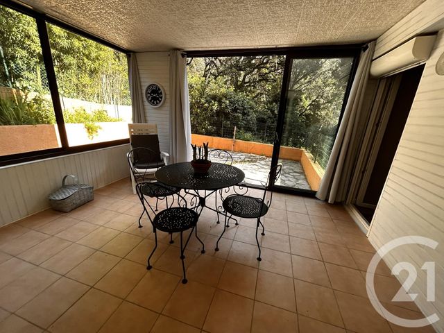 Appartement F5 à vendre - 5 pièces - 79,88 m2 - La Seyne Sur Mer - 83 - PROVENCE-ALPES-COTE-D-AZUR