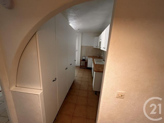 Appartement F5 à vendre - 5 pièces - 79,88 m2 - La Seyne Sur Mer - 83 - PROVENCE-ALPES-COTE-D-AZUR