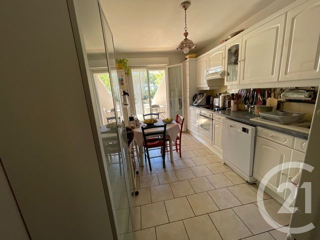 Appartement F4 à vendre - 4 pièces - 86,72 m2 - La Seyne Sur Mer - 83 - PROVENCE-ALPES-COTE-D-AZUR