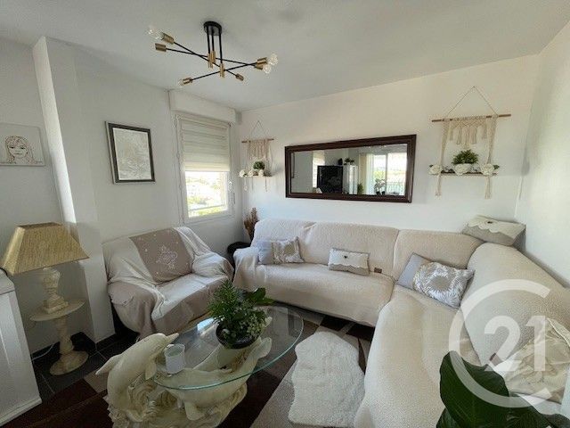 Appartement F4 à vendre - 4 pièces - 83,10 m2 - La Seyne Sur Mer - 83 - PROVENCE-ALPES-COTE-D-AZUR