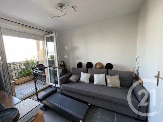 Appartement F4 à vendre - 4 pièces - 83,10 m2 - La Seyne Sur Mer - 83 - PROVENCE-ALPES-COTE-D-AZUR