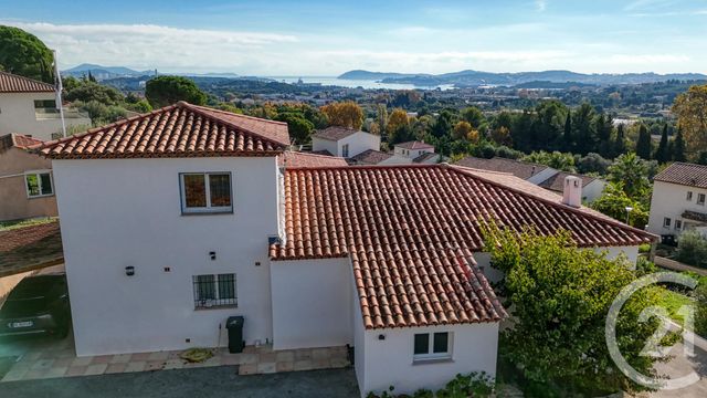 Maison à vendre - 8 pièces - 211,52 m2 - Ollioules - 83 - PROVENCE-ALPES-COTE-D-AZUR