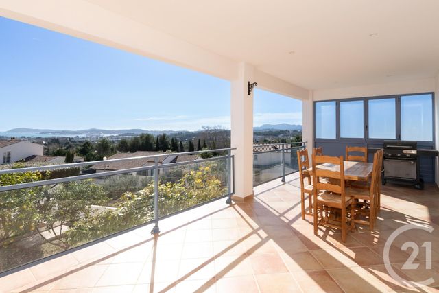 Maison à vendre - 8 pièces - 211,52 m2 - Ollioules - 83 - PROVENCE-ALPES-COTE-D-AZUR