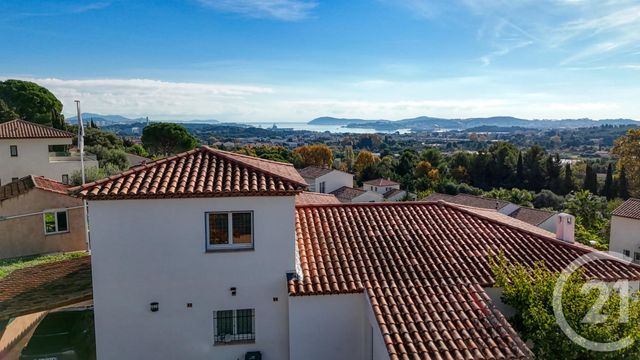 Maison à vendre - 8 pièces - 211,52 m2 - Ollioules - 83 - PROVENCE-ALPES-COTE-D-AZUR