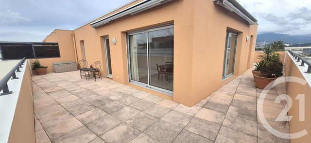 Appartement F3 &agrave; vendre - 3 pi&egrave;ces - 72,03 m2 - La Seyne Sur Mer - 83 - PROVENCE-ALPES-COTE-D-AZUR