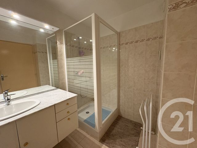 Appartement &agrave; vendre - 2 pi&egrave;ces - 60 m2 - La Seyne Sur Mer - 83 - PROVENCE-ALPES-COTE-D-AZUR