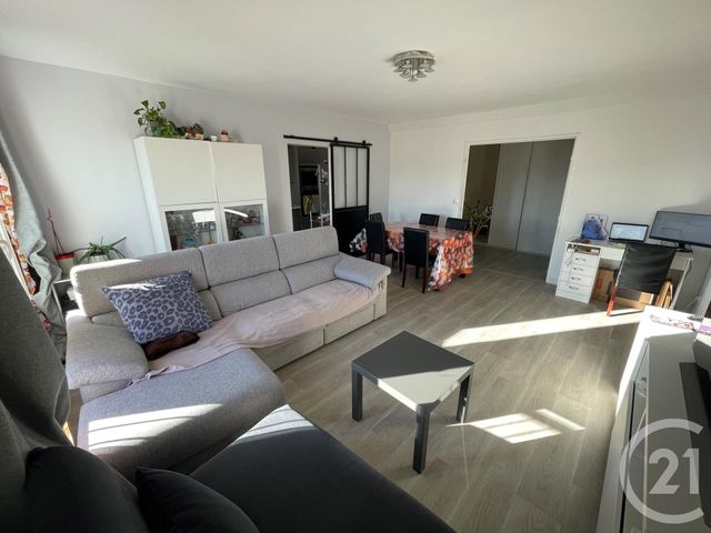 Appartement F4 à vendre - 4 pièces - 104 m2 - Montigny Le Bretonneux - 78 - ILE-DE-FRANCE