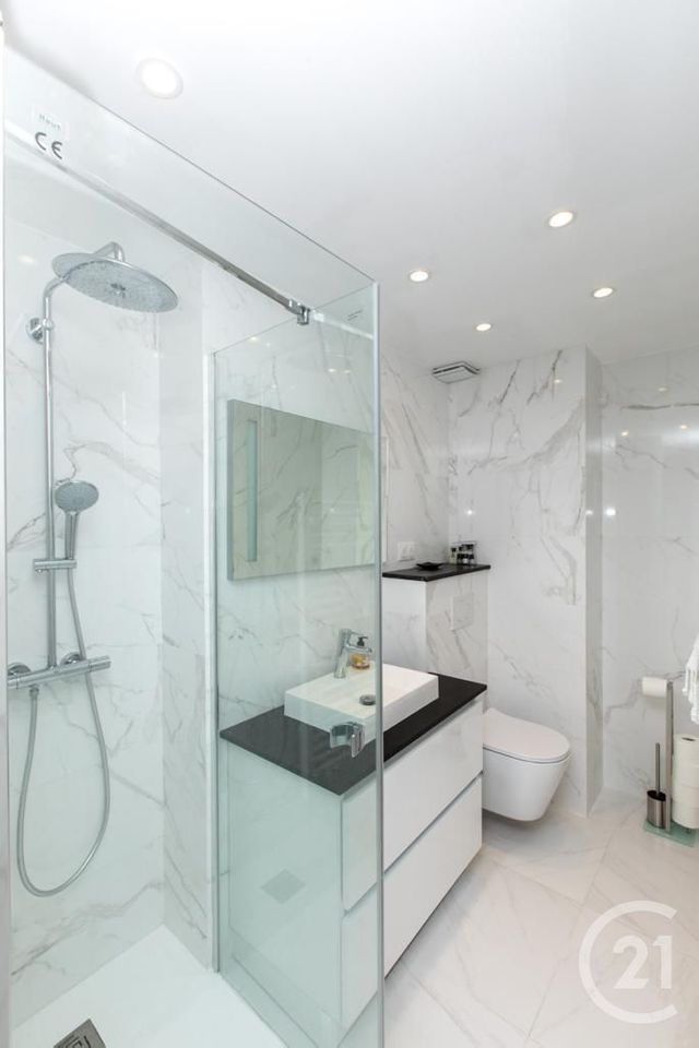 Appartement F3 &agrave; louer - 3 pi&egrave;ces - 78 m2 - Nice - 06 - PROVENCE-ALPES-COTE-D-AZUR