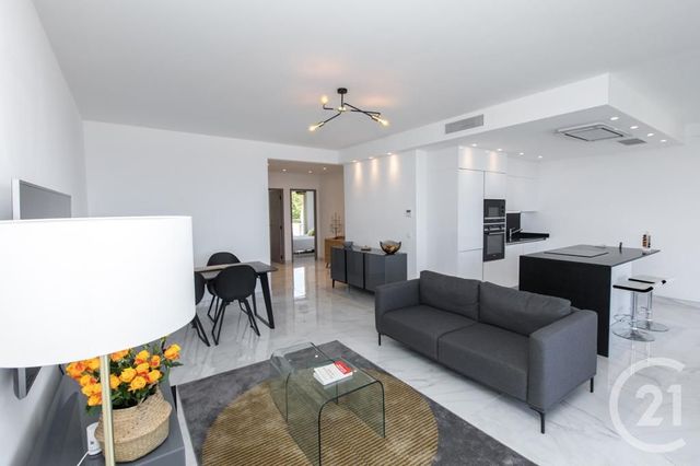 Appartement F3 &agrave; louer - 3 pi&egrave;ces - 78 m2 - Nice - 06 - PROVENCE-ALPES-COTE-D-AZUR
