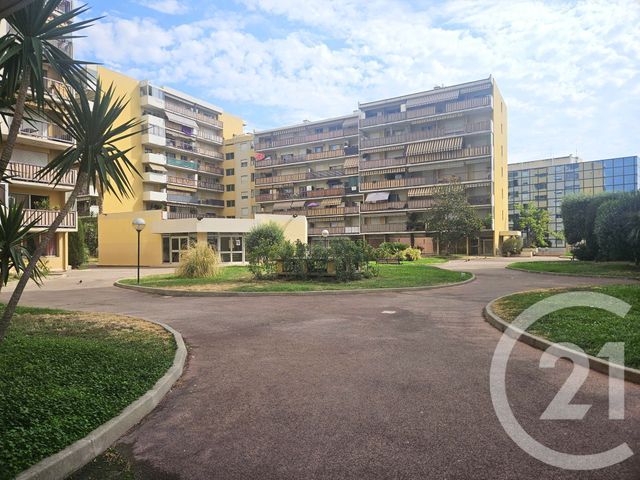 Appartement F2 à vendre - 2 pièces - 45,84 m2 - Nice - 06 - PROVENCE-ALPES-COTE-D-AZUR