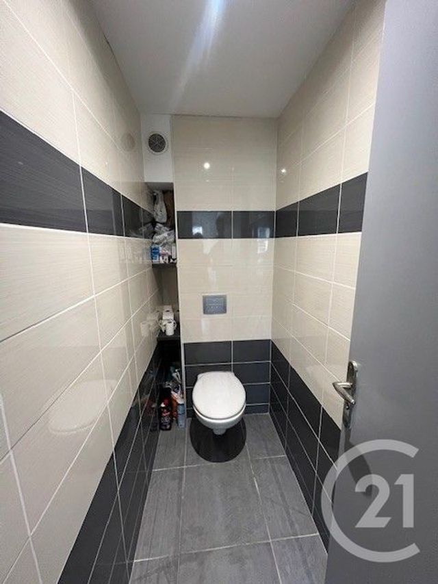 Appartement F3 &agrave; louer - 2 pi&egrave;ces - 48,70 m2 - Nice - 06 - PROVENCE-ALPES-COTE-D-AZUR