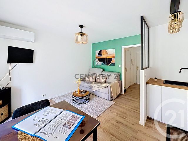 Appartement F1 &agrave; louer - 1 pi&egrave;ce - 27 m2 - Nice - 06 - PROVENCE-ALPES-COTE-D-AZUR