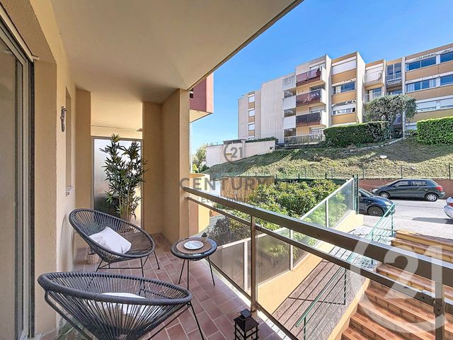 Appartement F1 &agrave; louer - 1 pi&egrave;ce - 27 m2 - Nice - 06 - PROVENCE-ALPES-COTE-D-AZUR