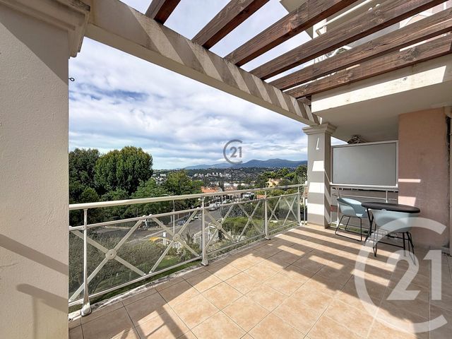 Appartement F2 &agrave; louer - 2 pi&egrave;ces - 25,06 m2 - Nice - 06 - PROVENCE-ALPES-COTE-D-AZUR