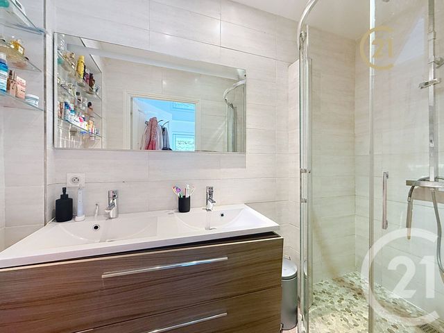 Maison &agrave; vendre - 4 pi&egrave;ces - 131,09 m2 - Antibes - 06 - PROVENCE-ALPES-COTE-D-AZUR